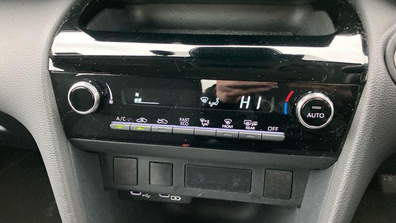 Toyota Yaris Cross 1.5 Hybrid Icon 5dr CVT Hybrid Estate